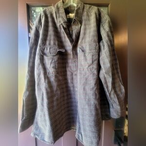 Woolrich Long Sleeved Grey&Black Plaid Button Down Shirt (Thicker Material) XXL